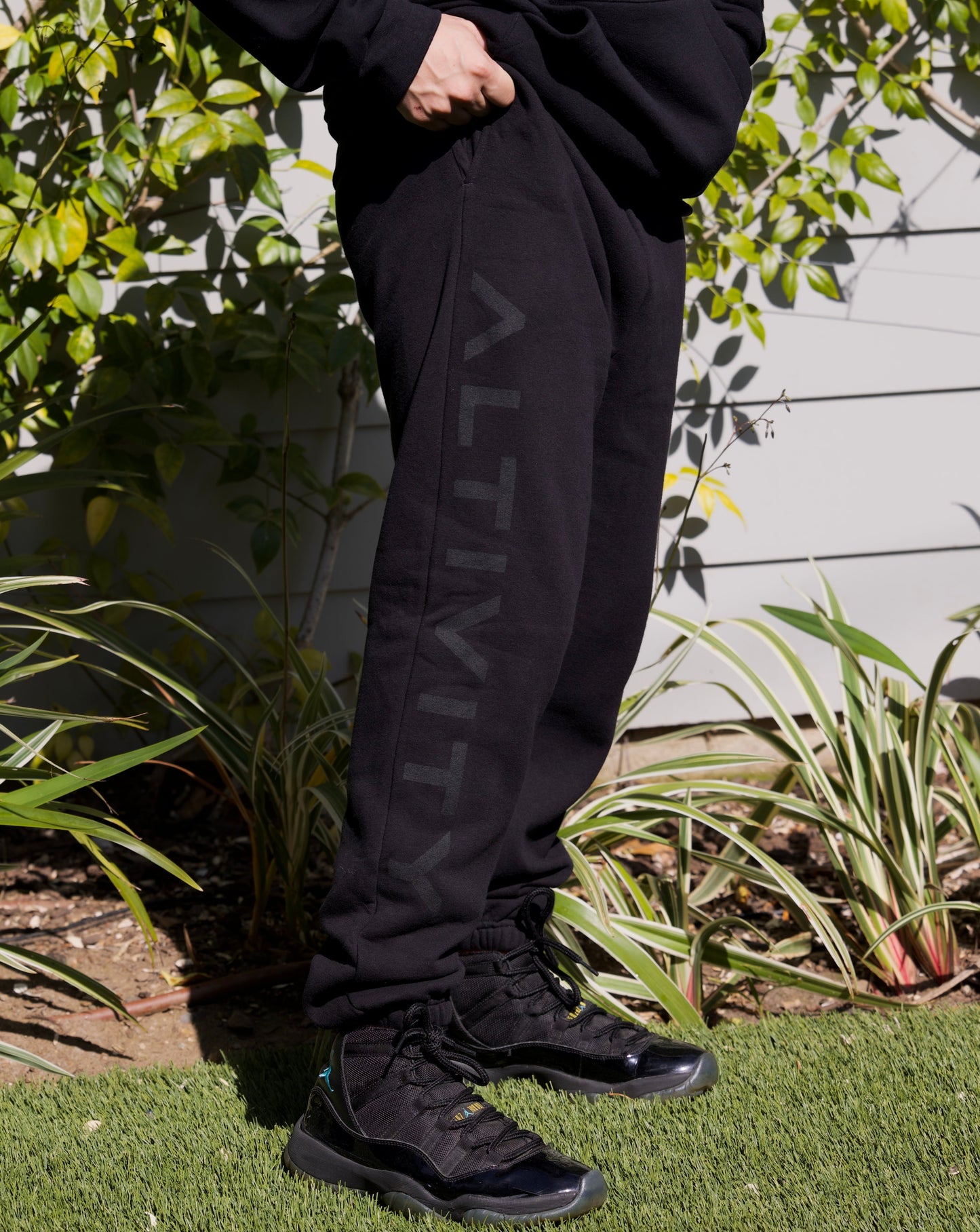 Shadow Sweatpants